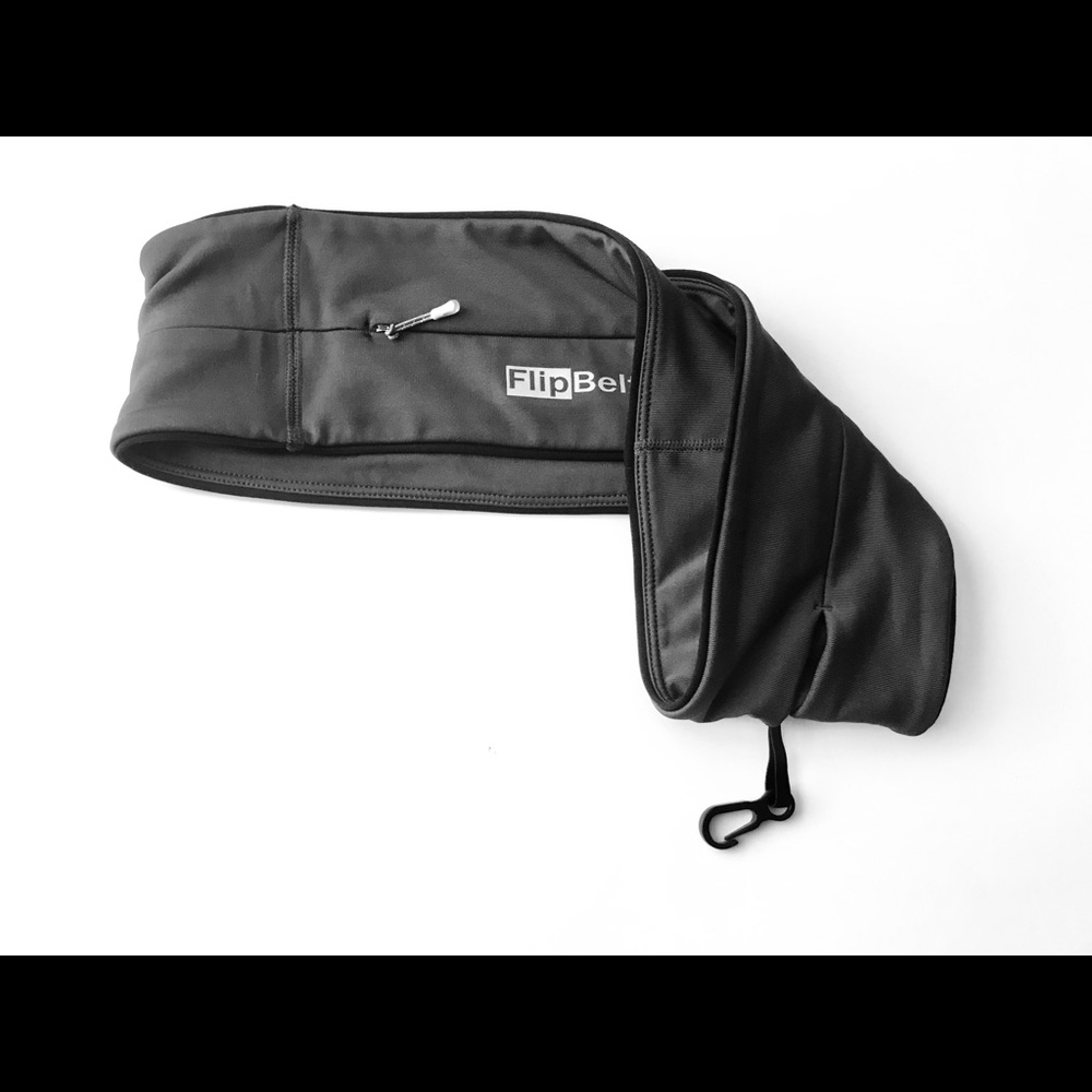 NWOT Flip Belt Zipper in Carbon